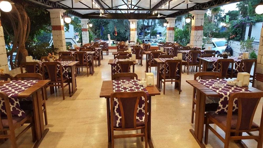 Habesos Hotel Каш Экстерьер фото